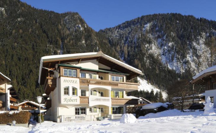 Hotel Robert in Mayrhofen , Austria image 2 